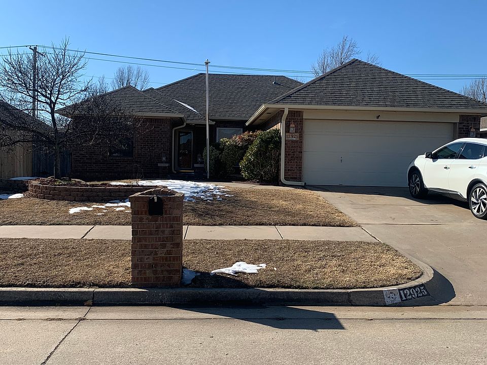 1st image of 129225 Cloverleaf Ln