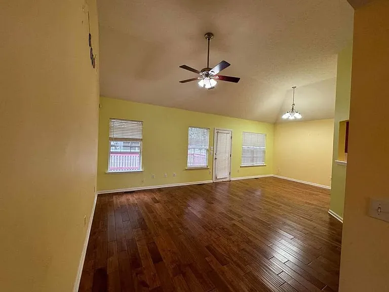 2508 Gulf Coast Ct — Photo 2