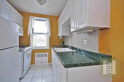 4th image of 3065 Sedgwick Ave APT 6A