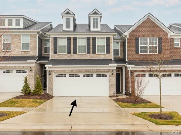 22518 Woodbridge Ln, Novi, MI 48375