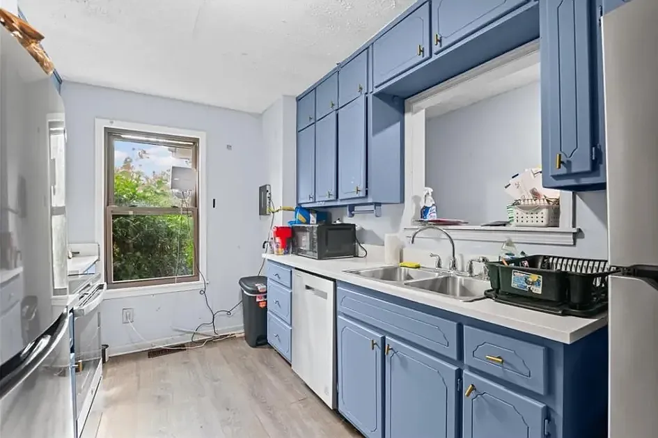 7 bed, 2000 sqft, $850 — Photo 3