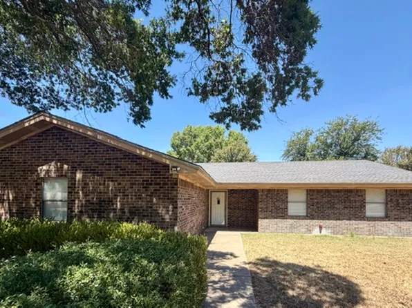 2609 Phelps St, Stephenville, TX 76401