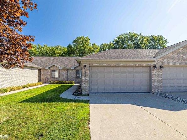 35292 Silver Maple Dr
