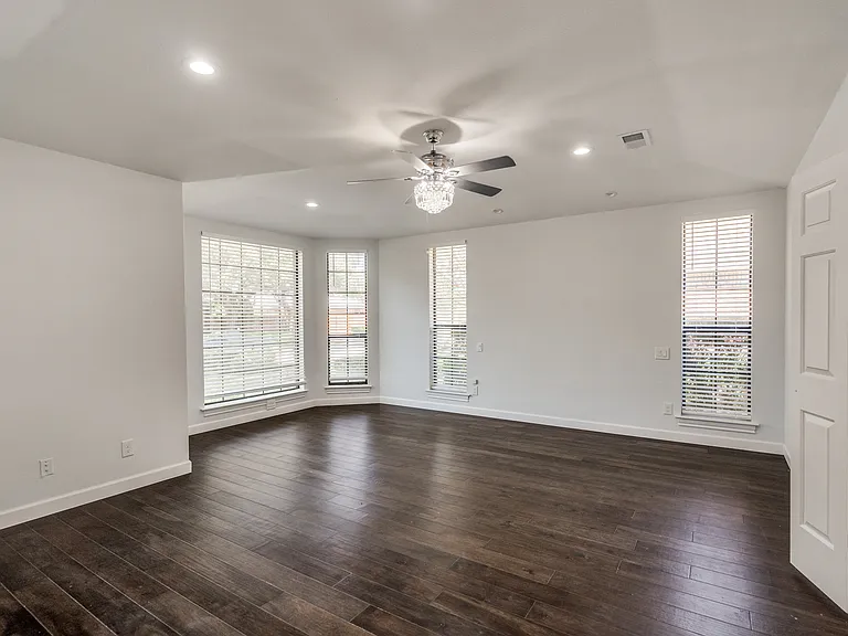 5308 Brougham Ln — Photo 12