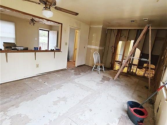 3rd image of 169 Indian Cir
