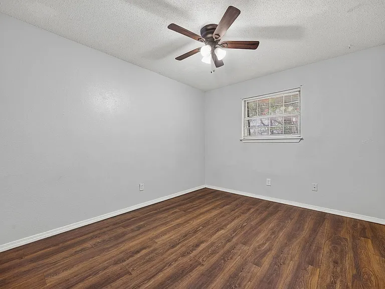 2019 Fleur De Lis Ct — Photo 28