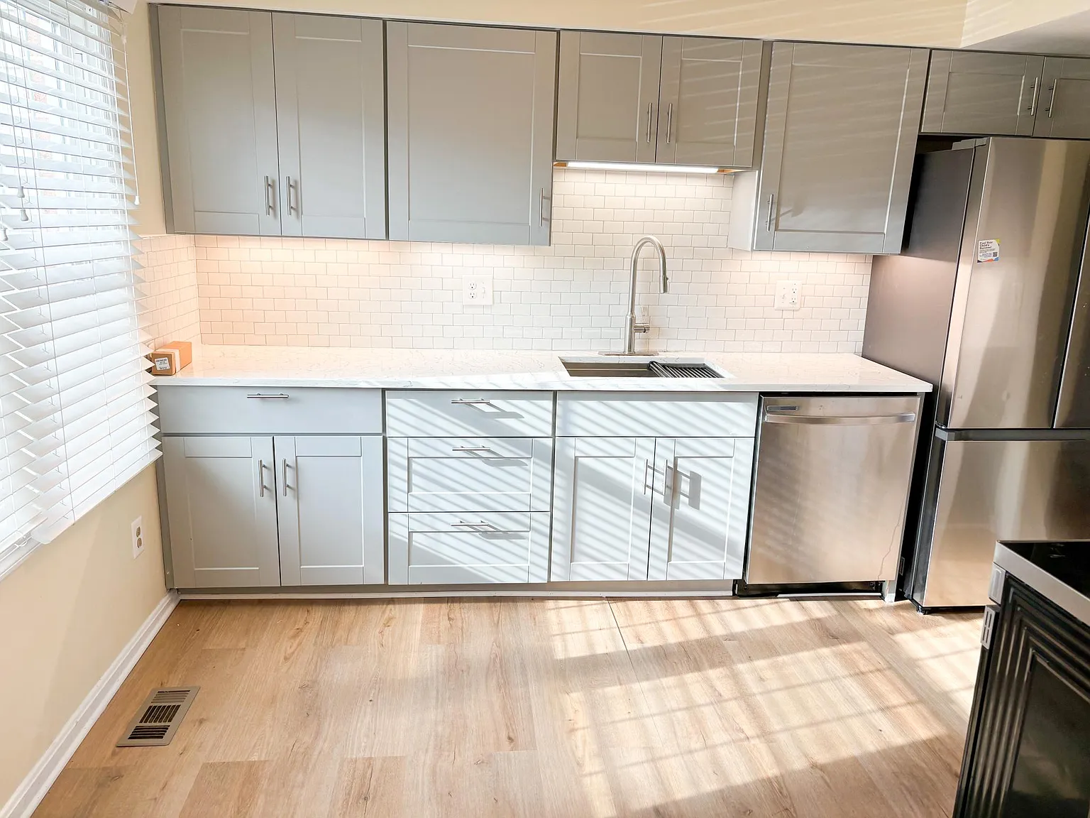 3 bed, 2000 sqft, $2,950 — Photo 2