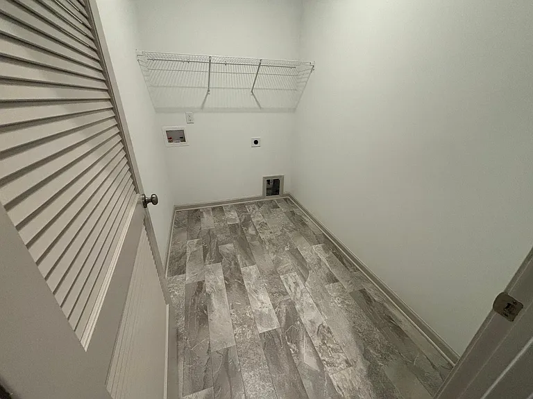 332 Everette Ave — Photo 23