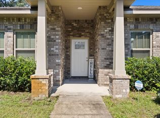 817A Hilltop Rd, Mary Esther, FL 32569