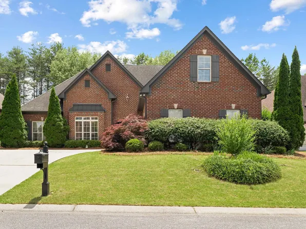 211 Kenniston Dale, Pelham, AL 35124