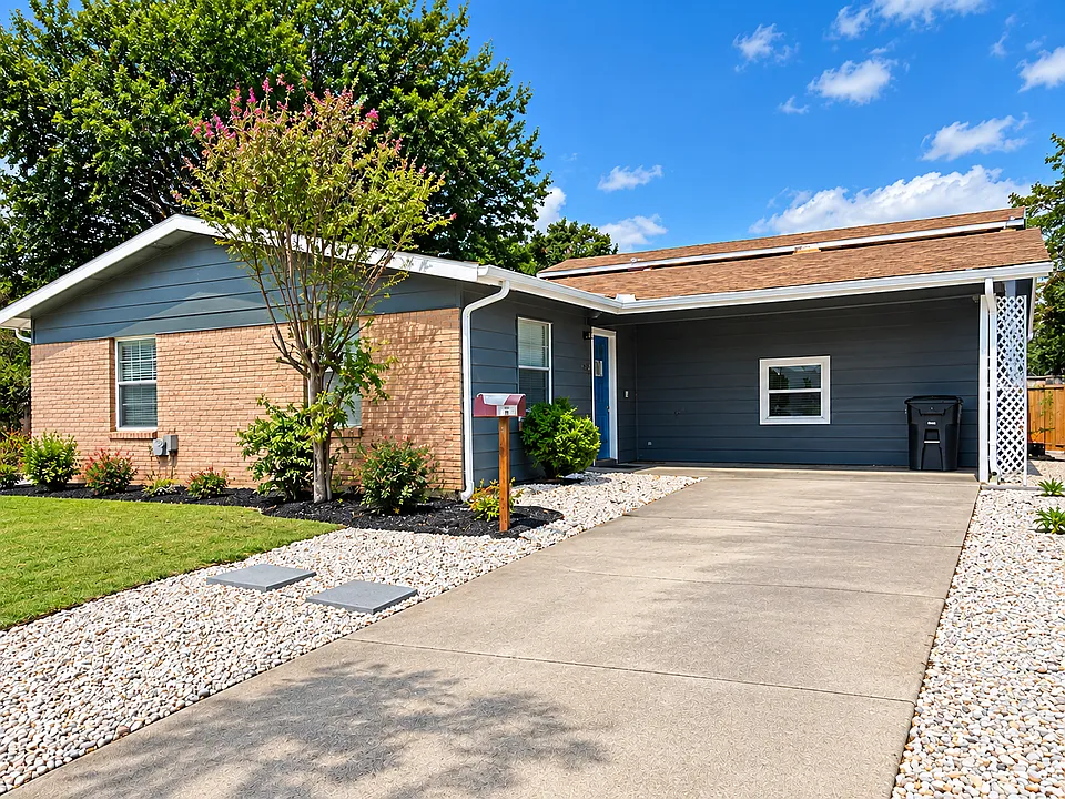 703 Rev R A Abercrombie Dr #-