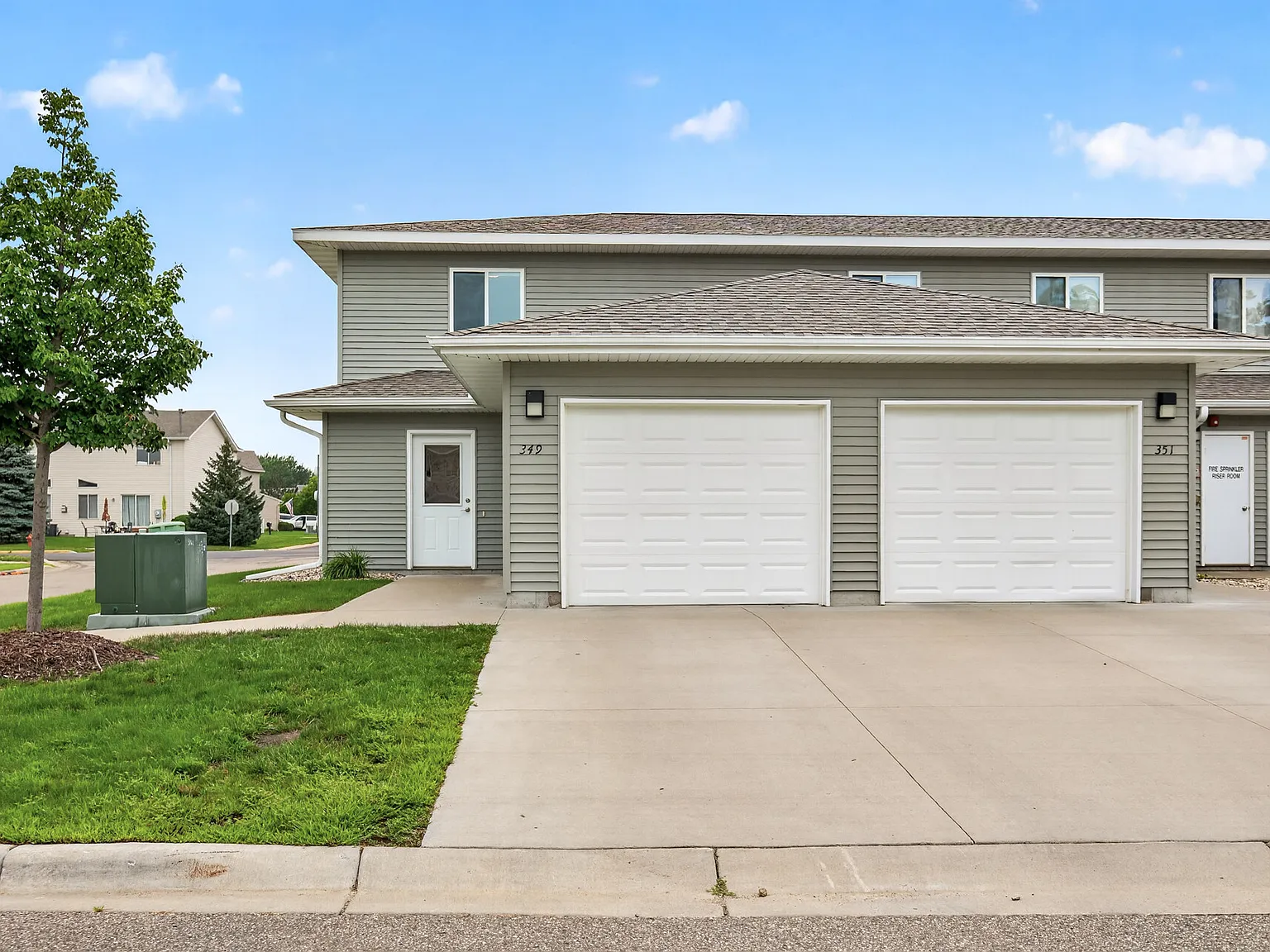 Pineview Townhomes — Photo 2
