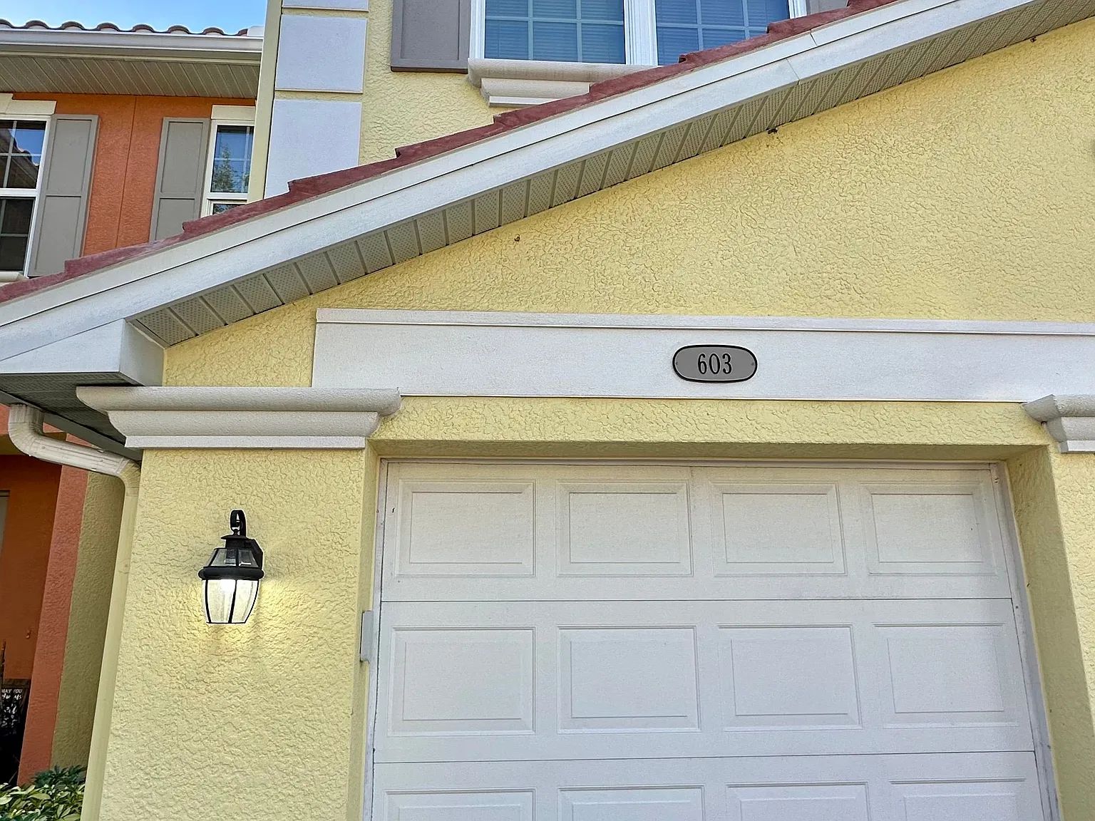 3 bed, 2.5 bath, 1989 sqft, $1,750 — Photo 2