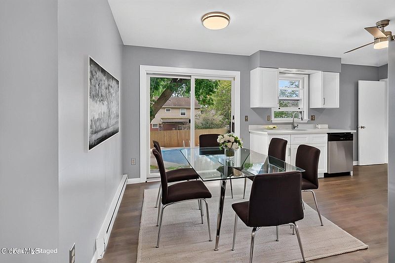 5th image of 20 Lawrence Avenue