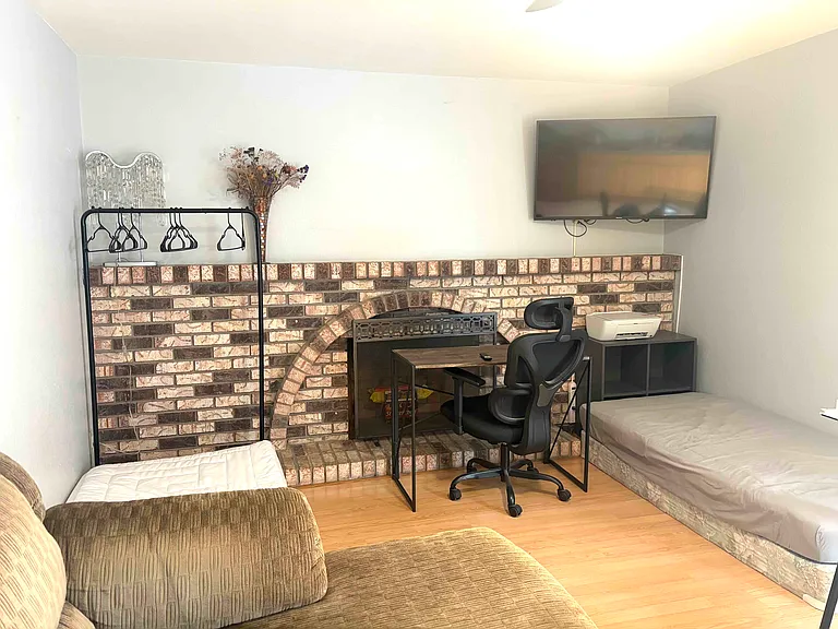 863 Cape York Pl — Photo 2