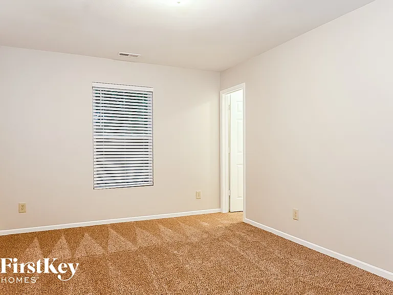 1323 Perga Ct — Photo 12