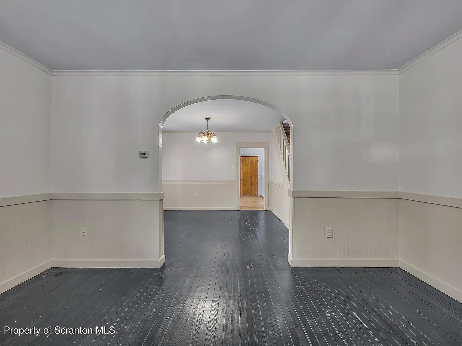 3 bed, 1.5 bath, 2322 sqft, $1,650 — Photo 2