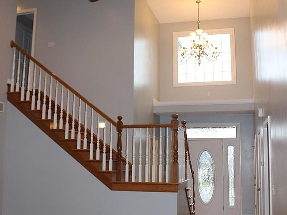 4th image of 915 Saint Francis Ct