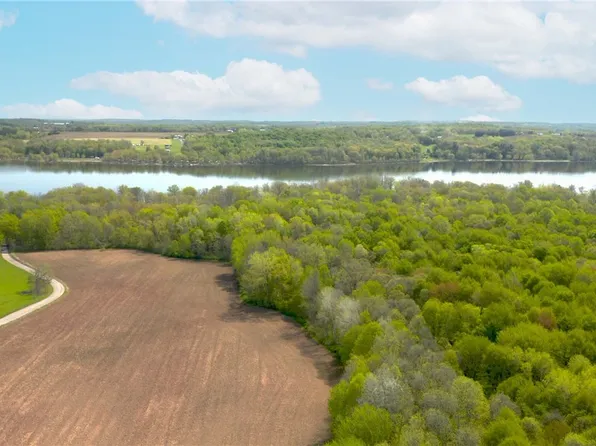 12 Jordan Rd #18, Jordan, NY 13080