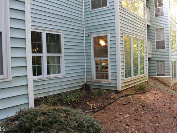 4th image of 402 Glenleaf Dr