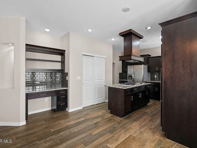 7877 Enchanted View Dr — Photo 21