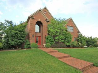 2196 Roswell Dr, Lexington, KY 40513