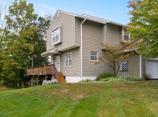 10 Peregrine Point, Newton, NJ 07860