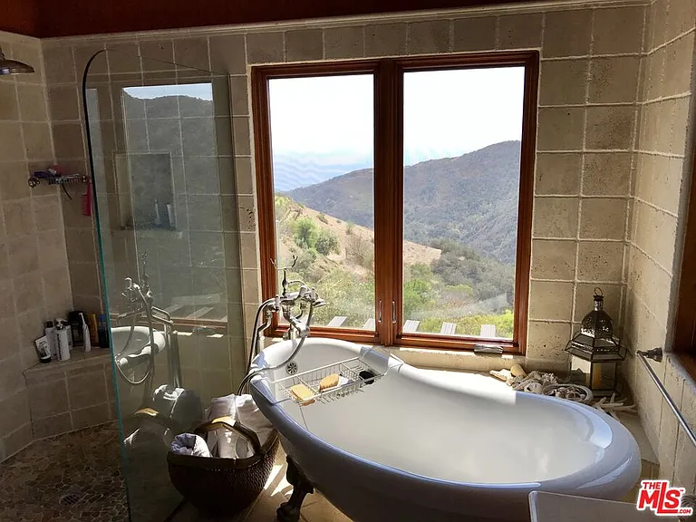 16878 Charmel Ln — Photo 16