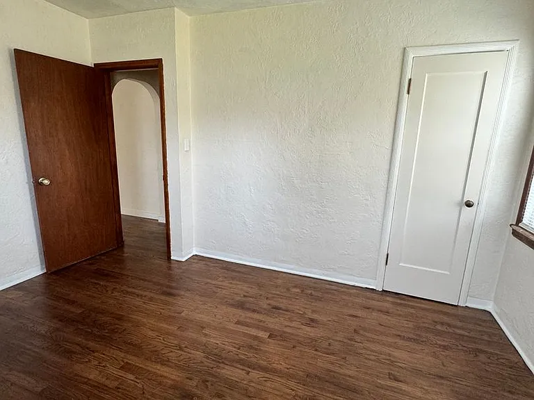 2530 Gettle St — Photo 10