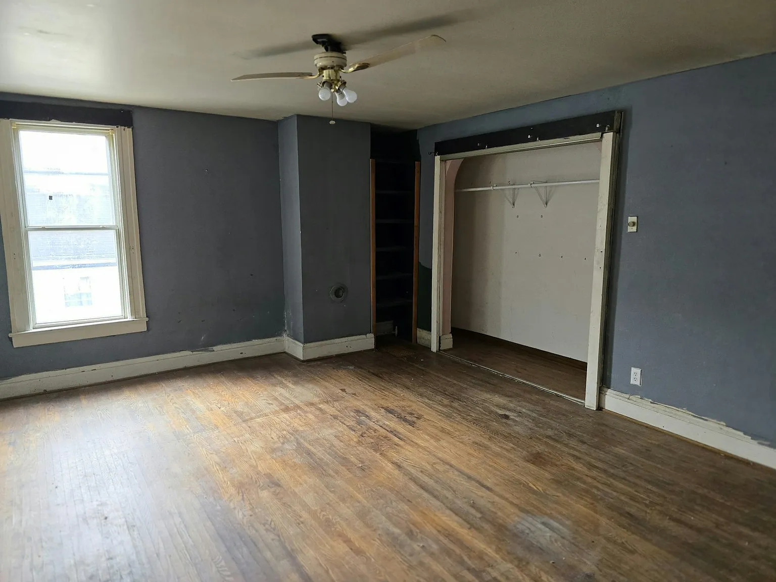 315 Marshall Street — Photo 2