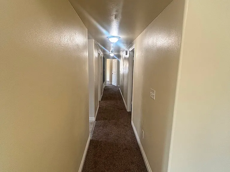 4523 S Arlington Ave — Photo 6