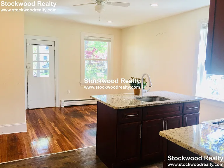 90 Lyndhurst St #4 — Photo 15