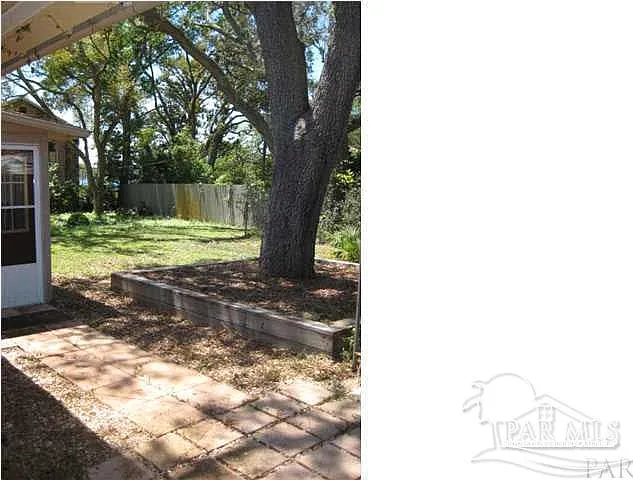 305 Colbert Ave — Photo 17