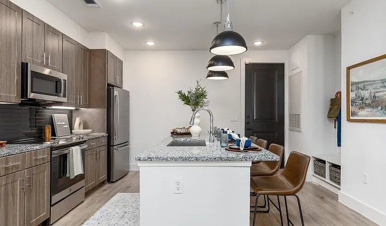 The Waldon — Photo 1