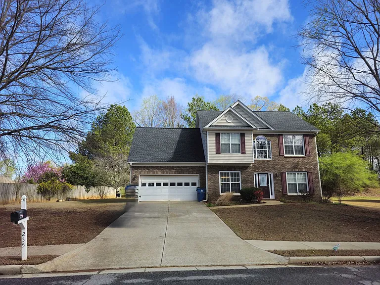 235 Circle Rd — Photo 29