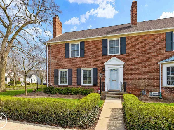 16934 Saint Paul St, Grosse Pointe, MI 48230