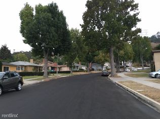 3817 S Ridgeley Dr, Los Angeles, CA 90008