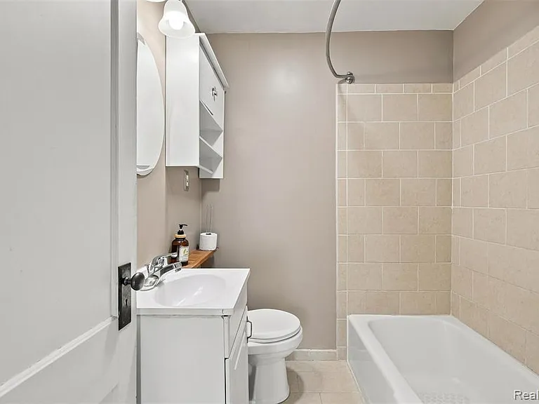 329 W Sonoma Ave — Photo 10