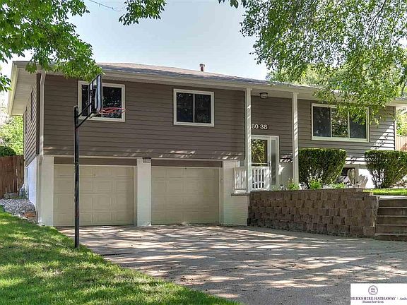 2nd image of 8038 Wirt Cir