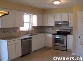 1227 S Saratoga Ave, Springfield, MO 65804