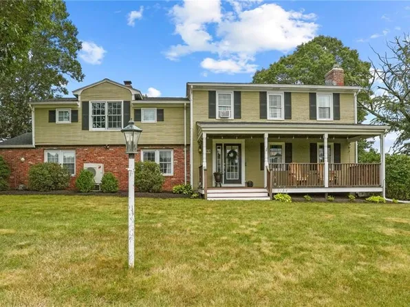 263 Abbott Run Valley Rd, Cumberland, RI 02864