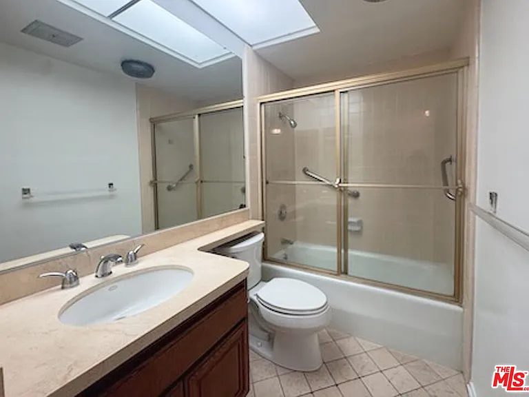 1655 Selby Ave #102 — Photo 19