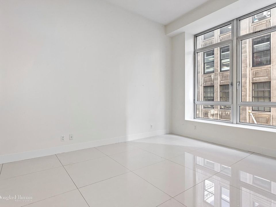 1st image of 111 Fulton St APT 613
