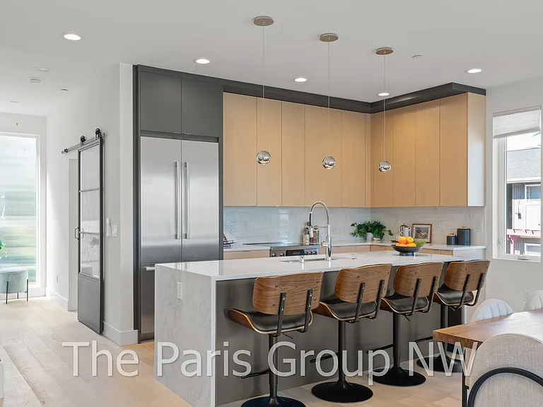 455 4th Ave S #1 — Photo 9