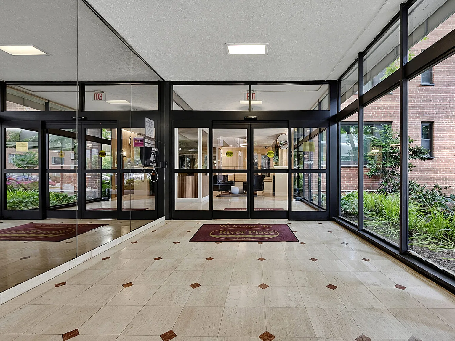 1021 Arlington Blvd — Photo 4