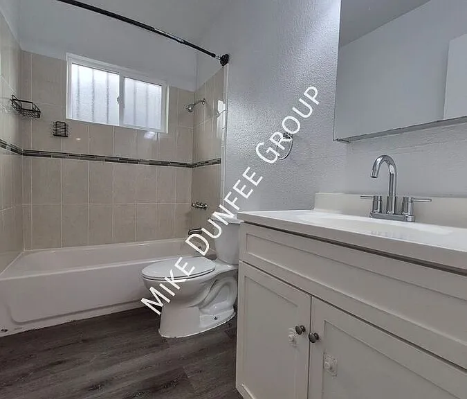 232 E 21st St #3 — Photo 14