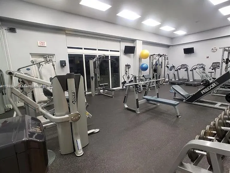 6917 Collins Avenue Cu #720 — Photo 39