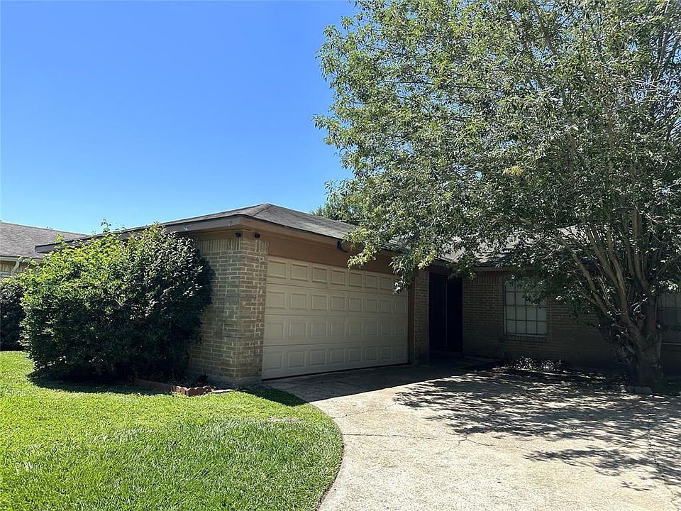 1st image of 926 Summers Dr