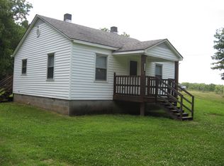 1118 Springwood Dr, Halifax, VA 24558