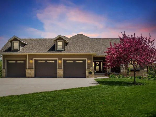 401 Jones St, Fayette, IA 52142